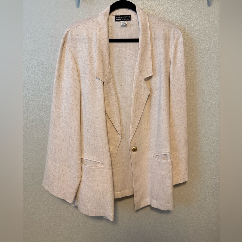 Vintage Prophecy Sag Harbor Cream Linen Blazer with Gold Button